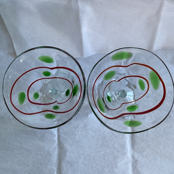 Martini Glasses Set of 2 Hand Blown Clear Glass with Green Dots Red Swirls NICE! - Picture 5 of 9
